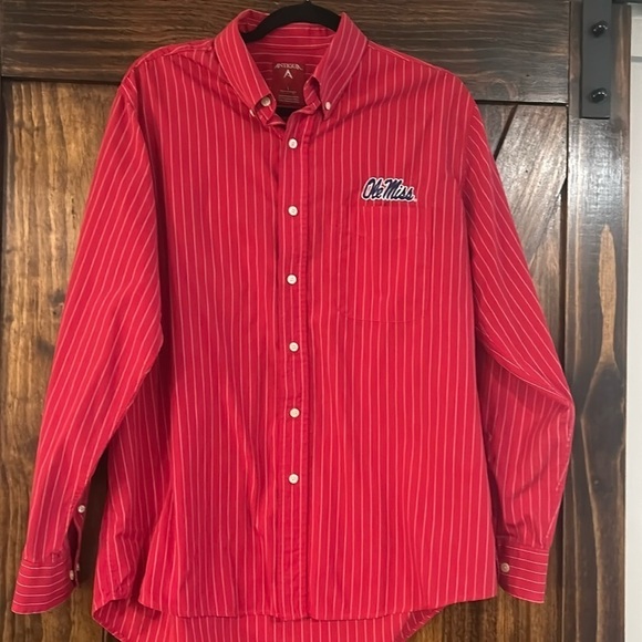 Antigua Red Striped Casual Button Down Shirt - Picture 2 of 12